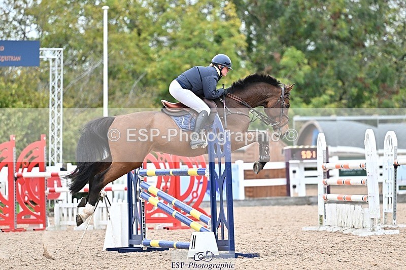 251015-135501-00670 - Cls 4 Newcomers and 1.10m Open