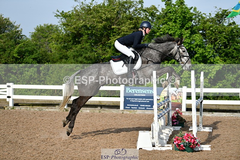 240511A-083243-10583 - Cls 27 85cm National Am Quali