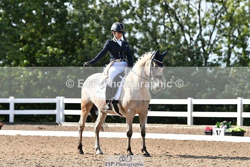 250906-162557-05055 - 128-Chantelle.Oliver-SymondsStadmorslow.Coffee.n.Cream