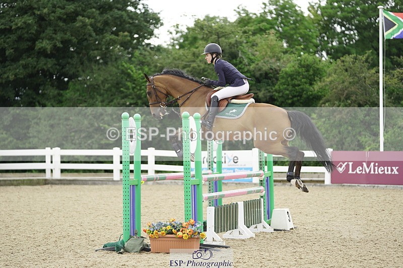 230728A-145314-02501 - Cls 11 1.05m Amateur Quali