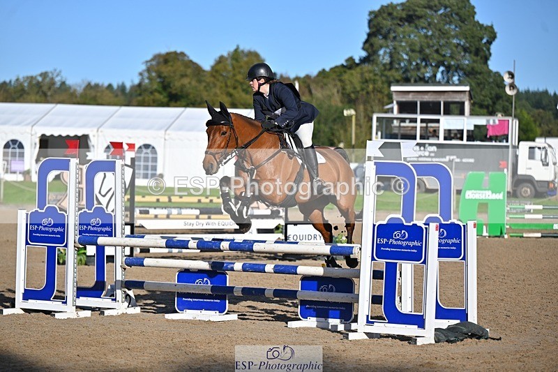 241027-100937-16247 - 376-Rachael.Hardman-WHIPPLETREE.HAILEYS.COMET