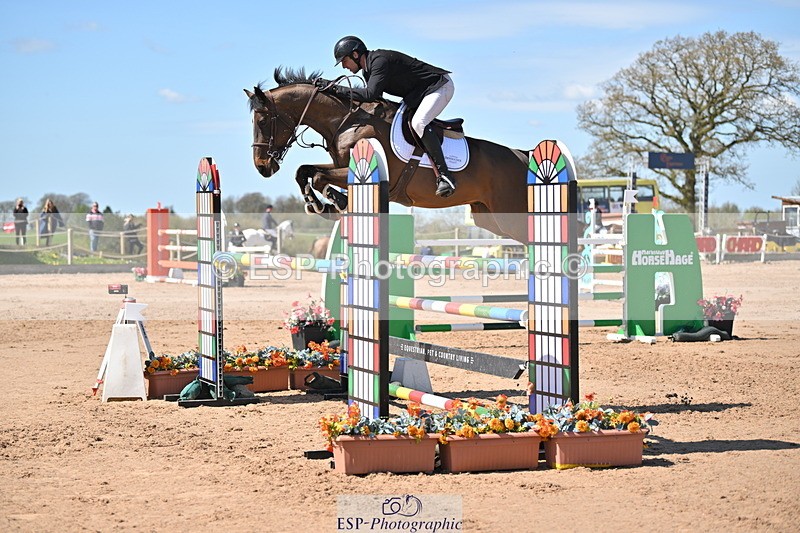 240420A-141226-11648 - Cls 7, 2 Star Medium Tour 1.35m