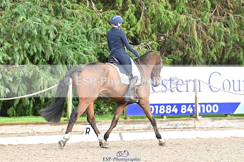 251023A-155038-05747 - A-010-Claire.Stallard-Penoyre