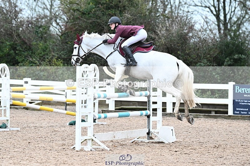 231118A-141021-03306 - Cls 9 Foxhunter & 1.10m Open