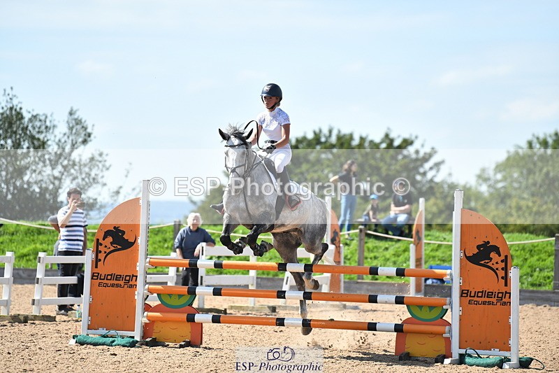 230903A-132827-04795 - Cls 15B U21 Intro 1m