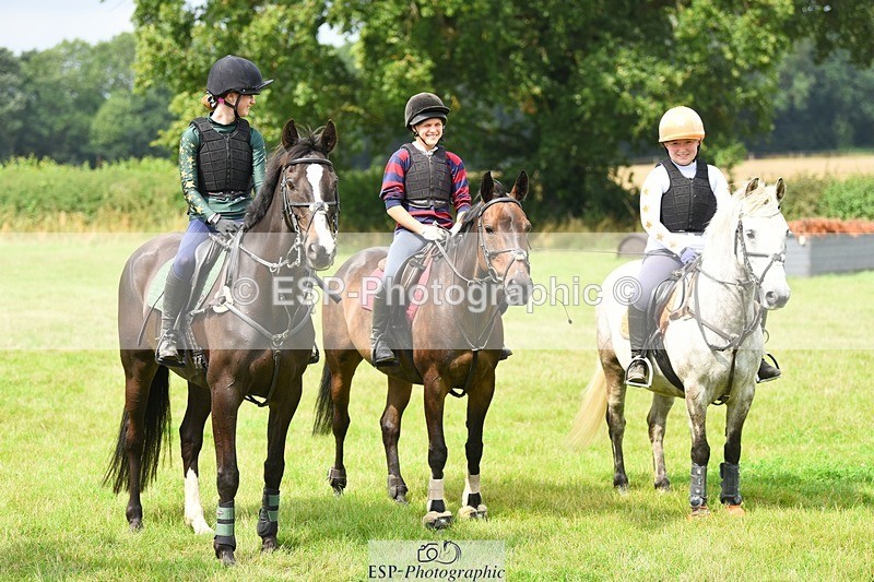 230817-125400-01956 - Kay's 1st Group - XC