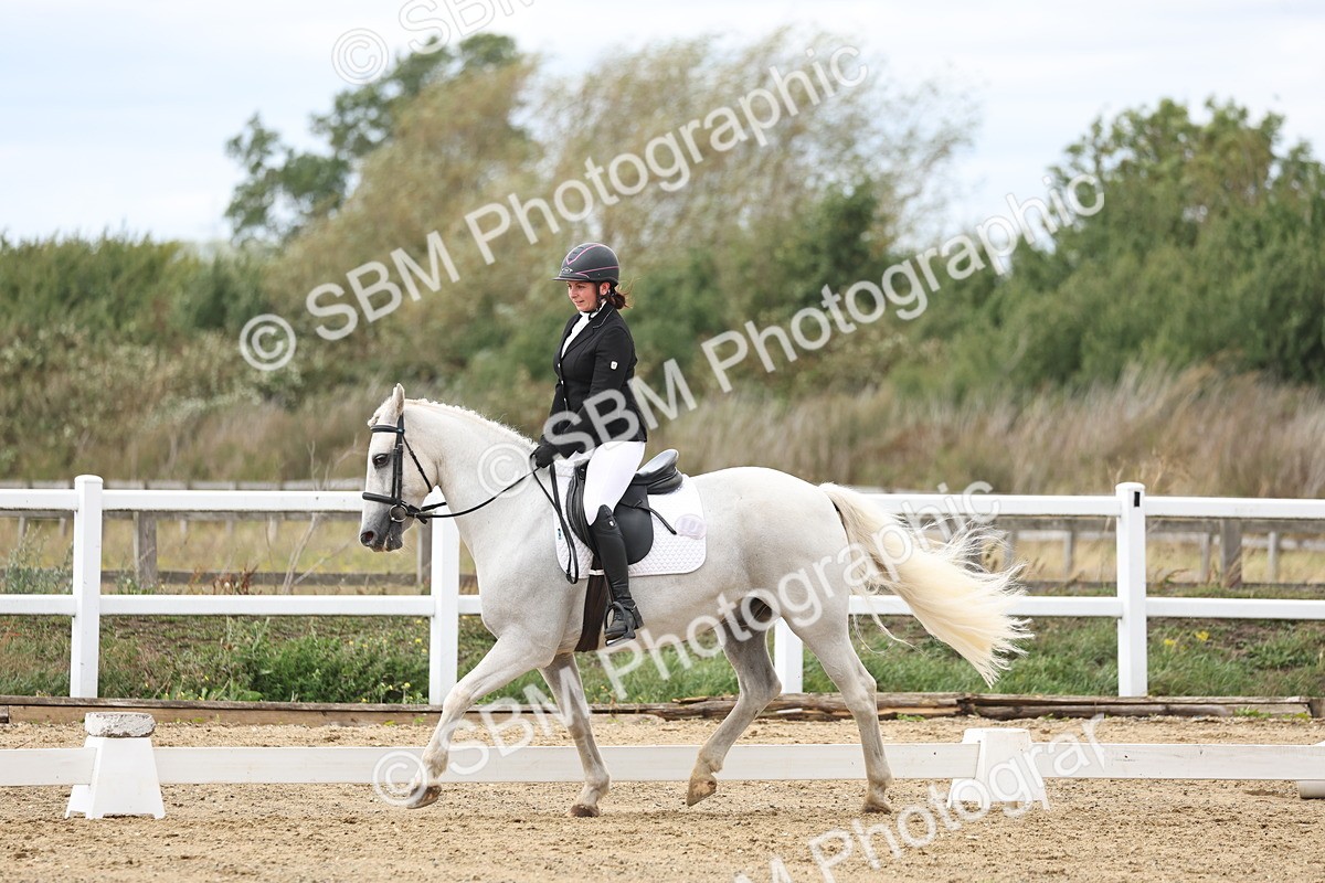 SBM_003728 - Class 8 - Novice 3 Champs