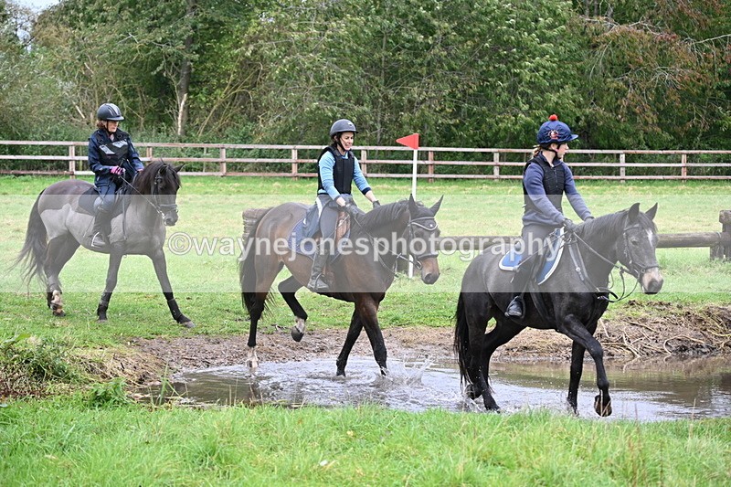 WJ6_3115 - Time at Photographer 11:01 to 11:20