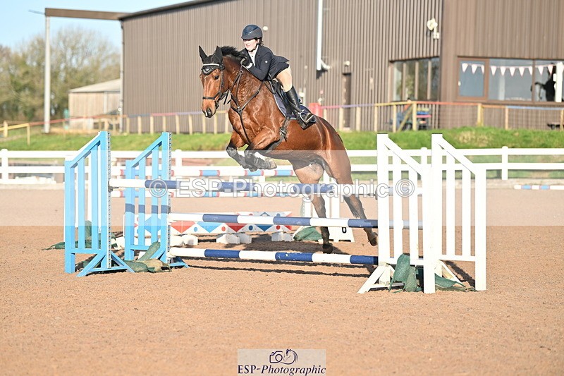 231210A-133412-02611 - Cls 20 Newcomers & 1.10m Open