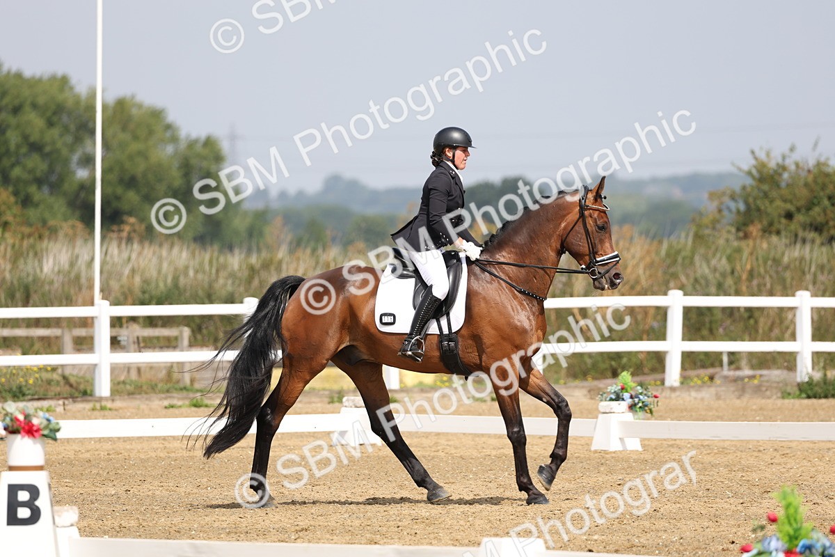 SBM_005879 - Class 6 - Novice 6 - 10.26-11.29