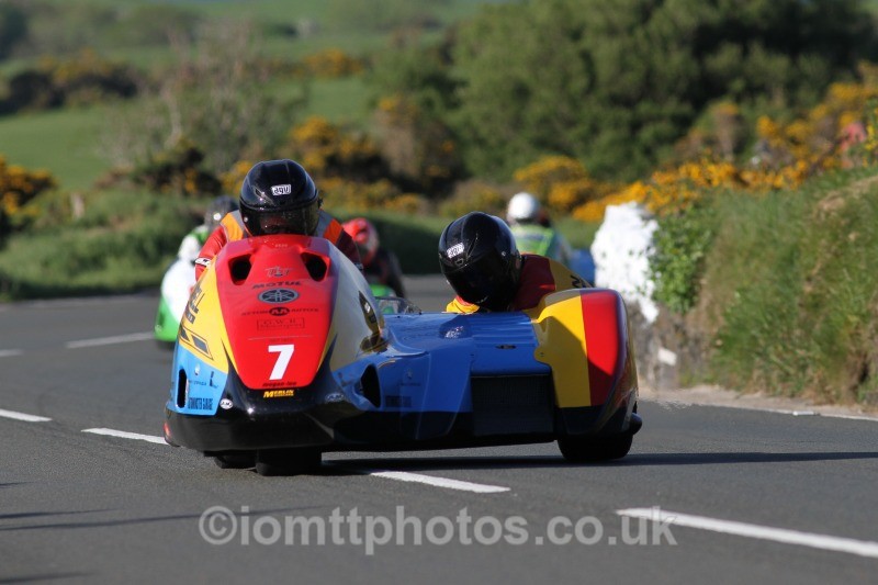 Ian Bell / Carl Bell* Yamaha / Ian Bell Motorcycles - Monday Practice - Sidecars