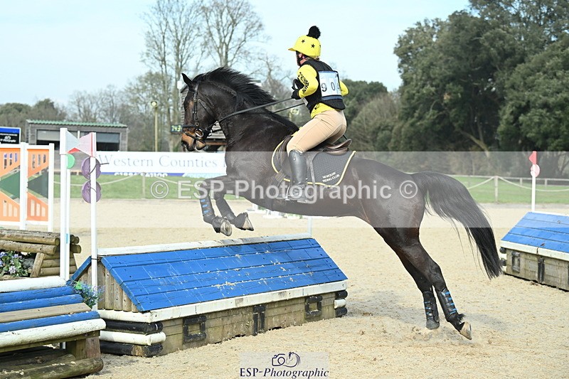 250309A-135818-01527 - Cls 03 90cm 13.50 to CW