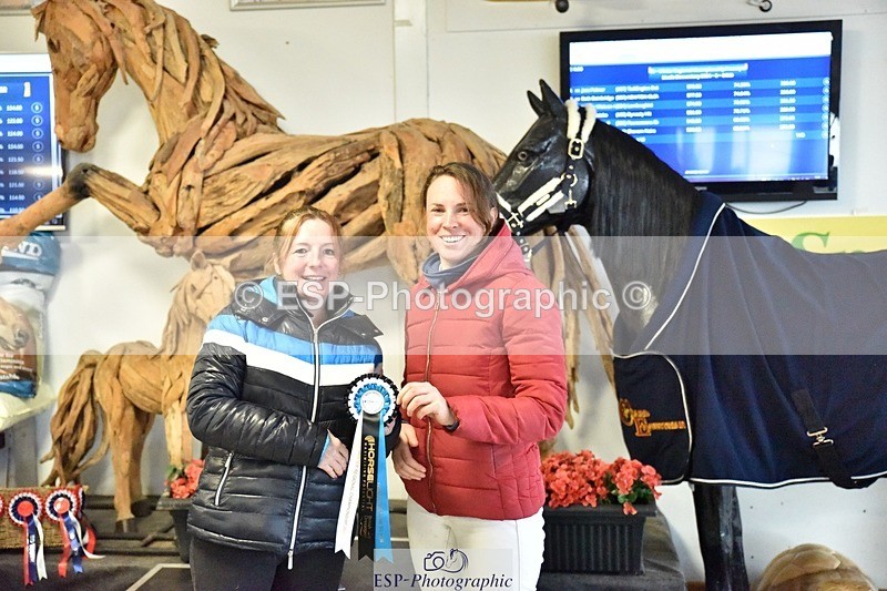 250215-131410-03655 - Medium Silver Presentations