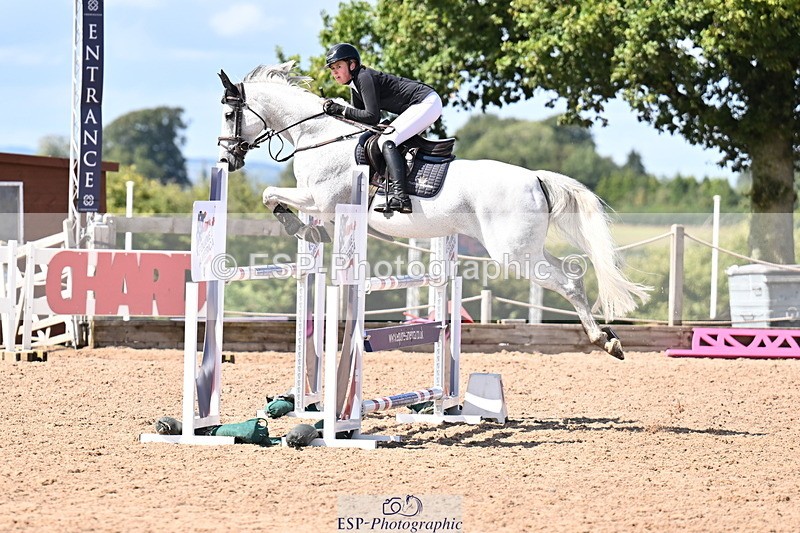 250827B-132825-00568 - Cls 4 Snr Newcomers 1.10m