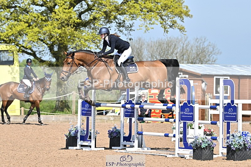 240509A-104341-00968 - Cls 8 Foxhunter