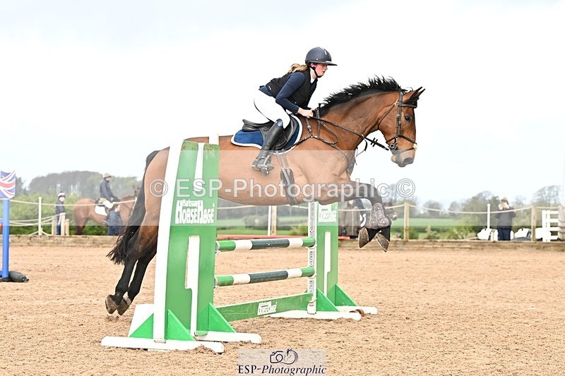 250416-094147-00081 - Cls 1 British Novice and 90cm