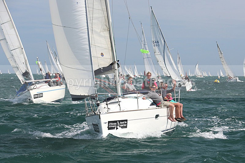 150627 GBR9942T WT7A0670_T - ROUND THE ISLAND RACE - SATURDAY 27th JUNE 2015