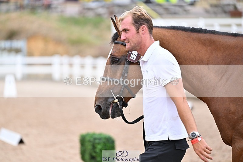 250716-163917-00723 - Trot Up 4.30 to 5.00