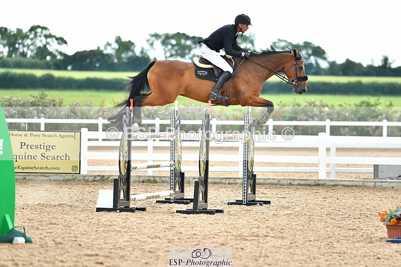 230721A-142836-06923 - Cls 22, 1 Star Gold 1.30m