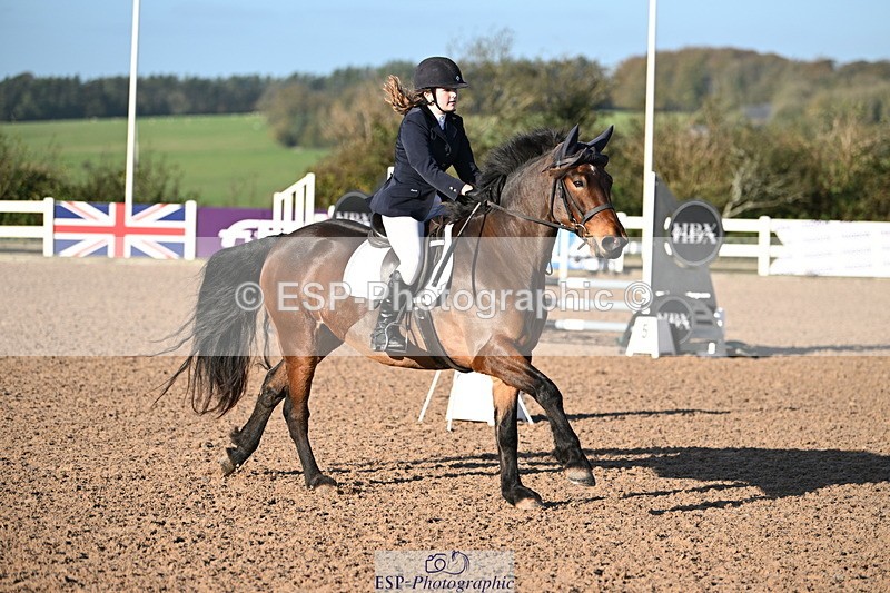 241026A-102027-00122 - SAT Cls 3 Pony Intro 70cm