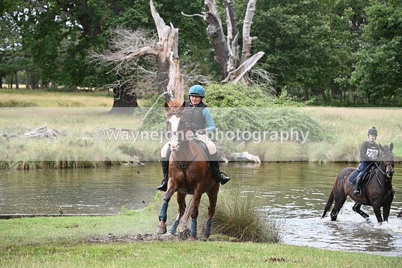 WJ7_3485 - Time at Water 12:15 to 12:50