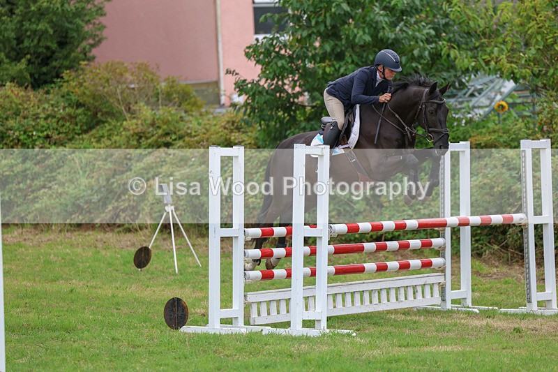 3E7A8115 - Class 7: Senior Newcomers/1.10m open