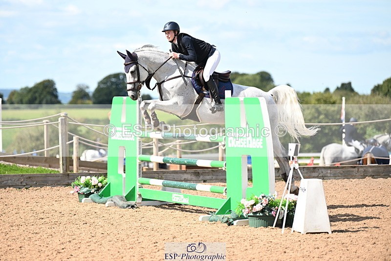 240913A-132013-04524 - Cls 15 Snr Foxhunter