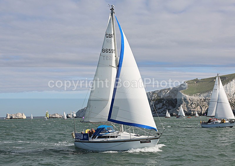 130601 GBR8659T WT7A8386 - ROUND THE ISLAND RACE - 1st June 2013