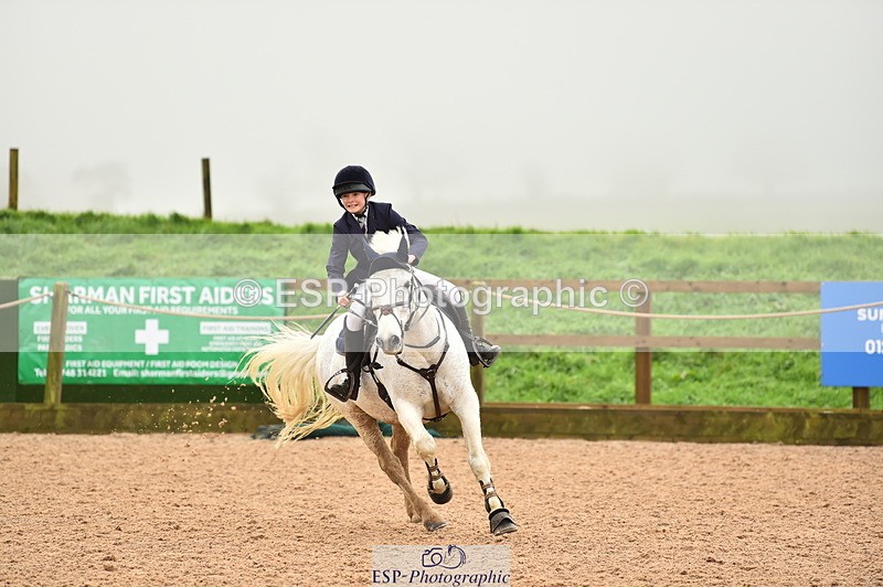 231118A-101118-00983 - Cls 18+19 Club and Schools 70cm