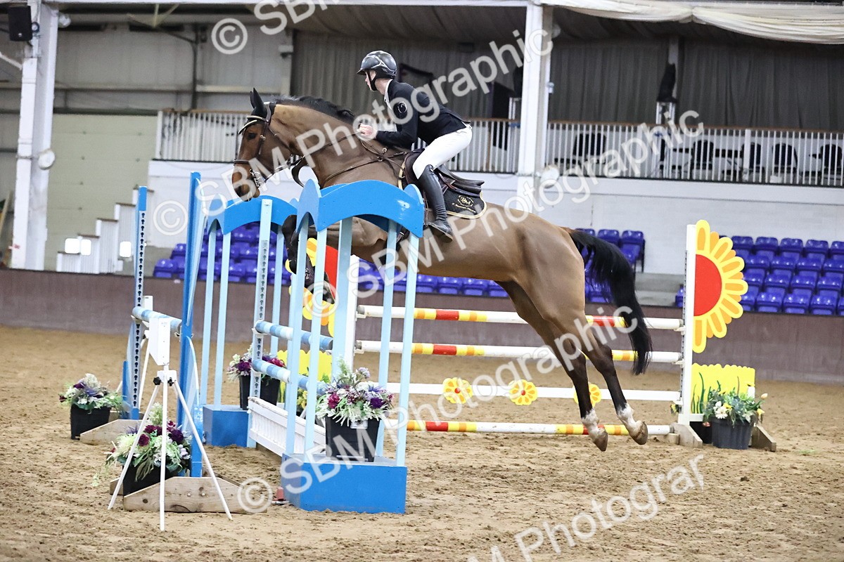 SBM_005354 - Class 17 - Senior Newcomers 1.10m