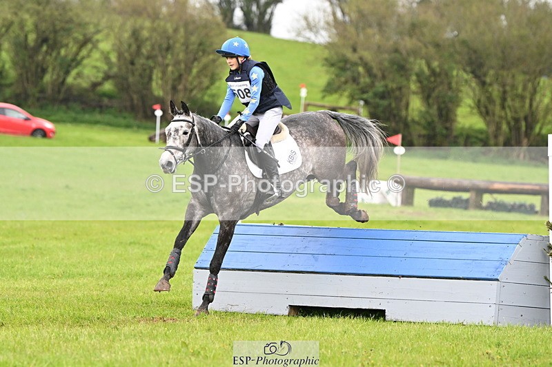 250419-110258-09162 - 508-Maisy.Miller-HEADDON.SWAN.SONG