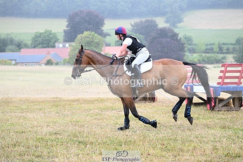 250803A-131204-13597 - M-576-Ella.Otto-SUMMERBRIDGE.TIPP