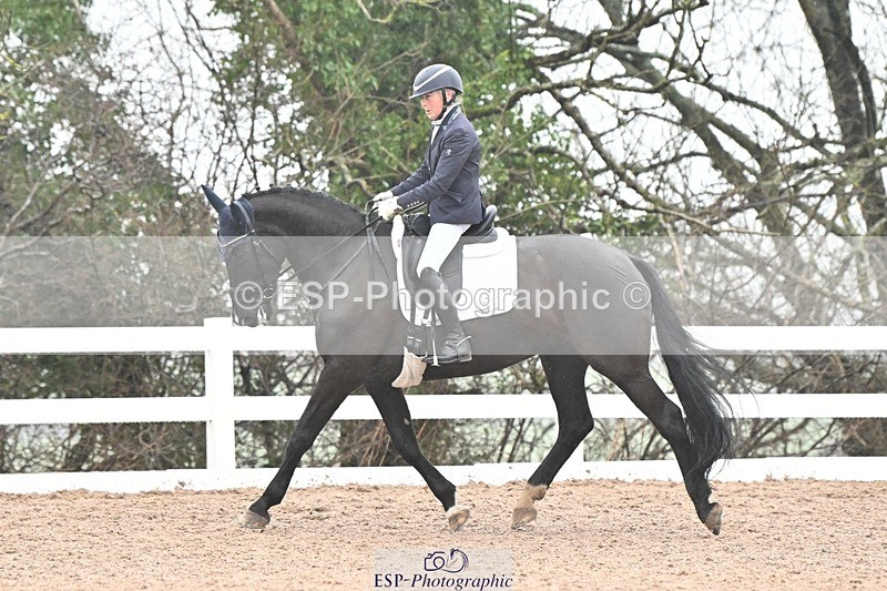 250215-120840-03331 - 228-Louise.Hutchinson-Shovern.Noire