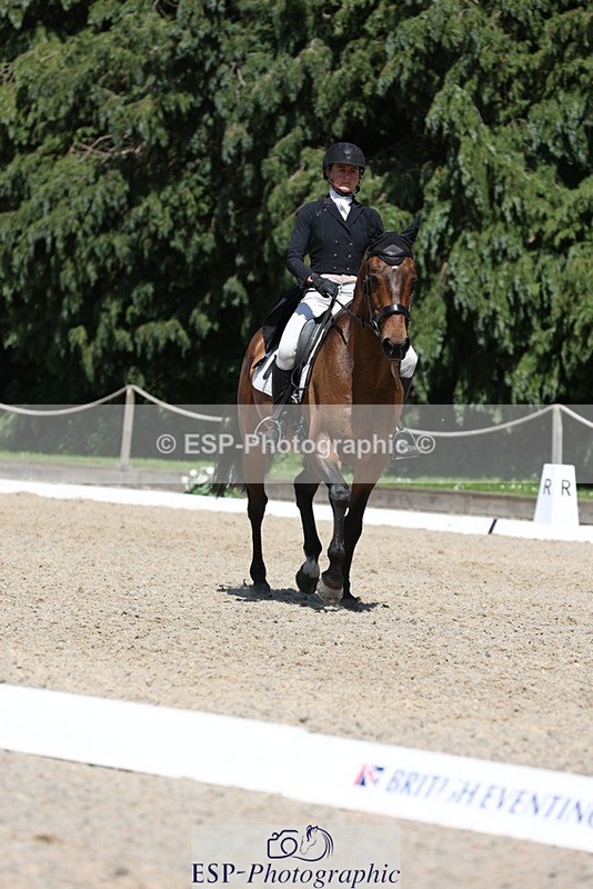 230526-141850-06495 - 373-BENGAL_LORE-Pippa_Taylor-WEDTrotUp+DR