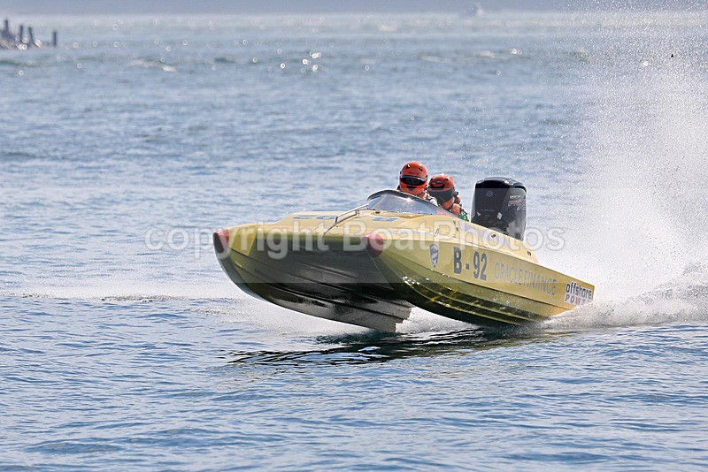190825 B-92 ORACLE FINANCE 1Y3A0907 - Racing Powerboats