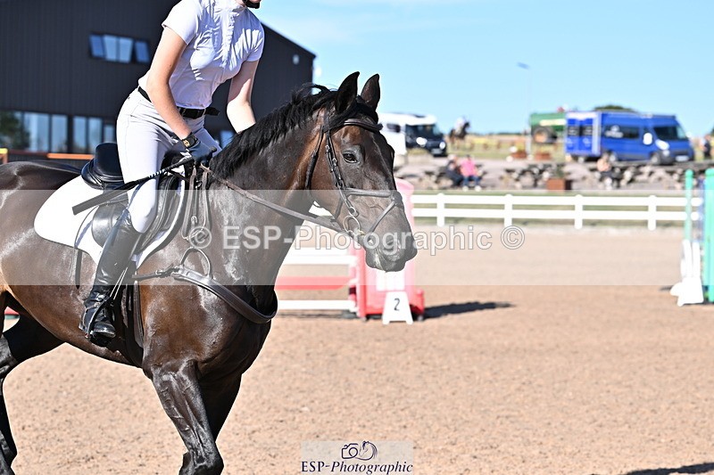 250708A-182001-00484 - 90cm Classes