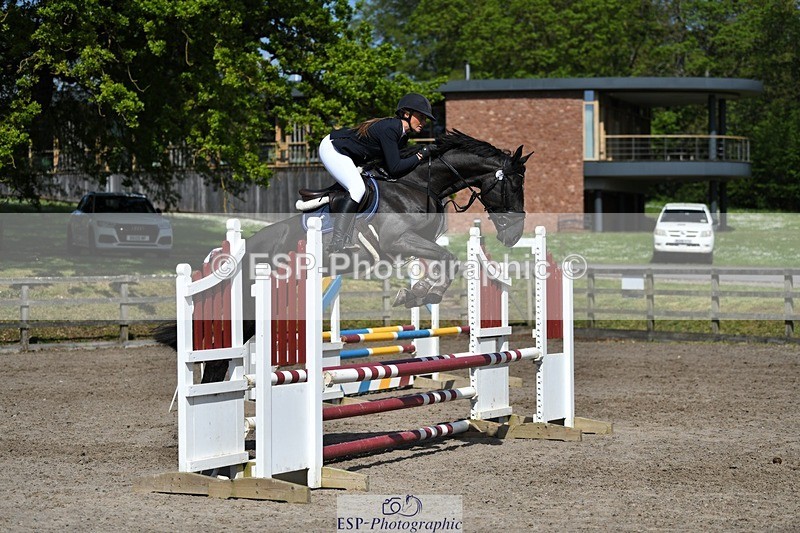 230512-104147-00572 - Cls 10 Snr 85cm Schooling