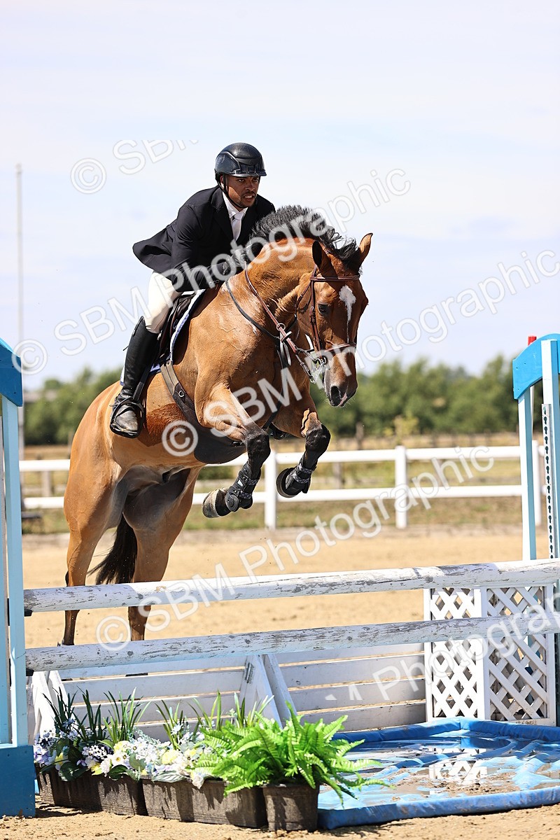 SBM_010086 - Class 9 - Senior Foxhunter - 1.20m Open