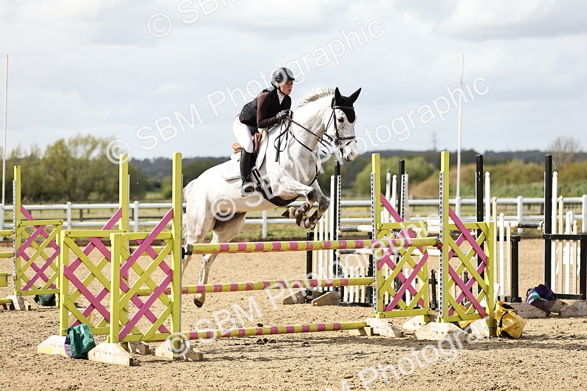 SBM_001202 - Class 4 - Senior Newcomers - 1.10m