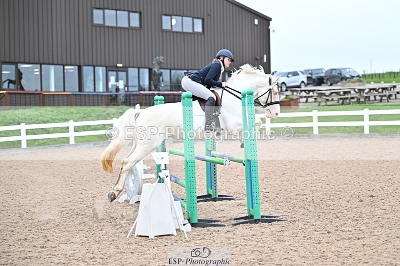 251015-103540-00058 - Cls 1 British Novice and 90cm Open