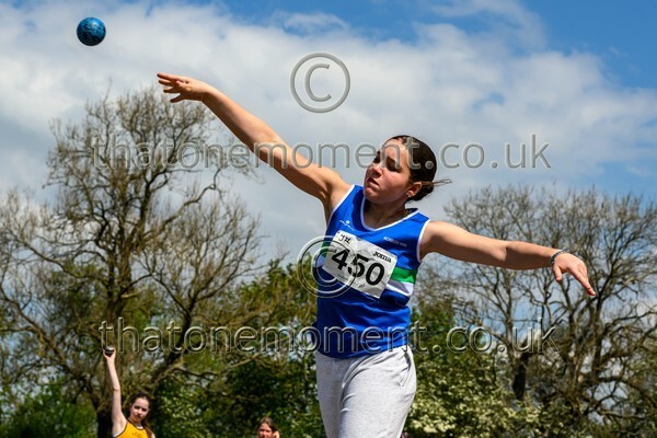 West25Sat-919737 - Field Female