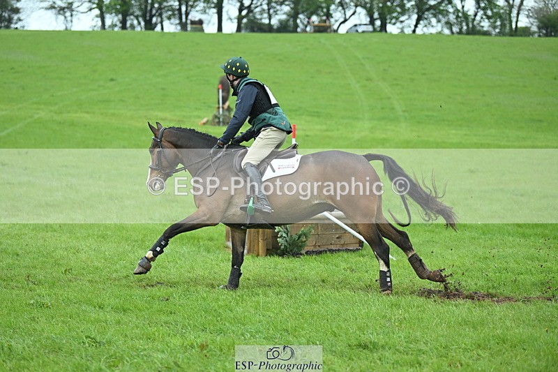 250419-105144-08082 - 425-Ollie.Martin-MIH.POP.SOCKS