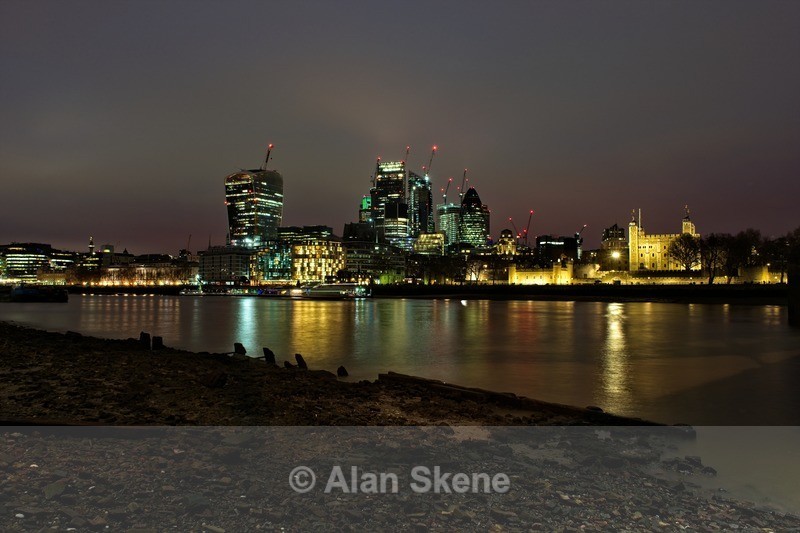 DSC09947 - London low light