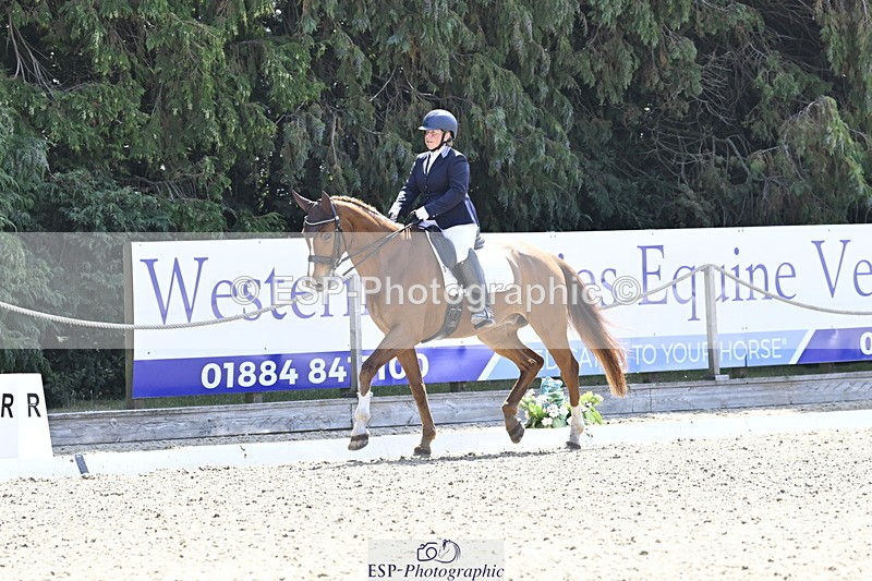 250810A-115153-05551 - 107-Sophie.DickinsonFurst.Ricci