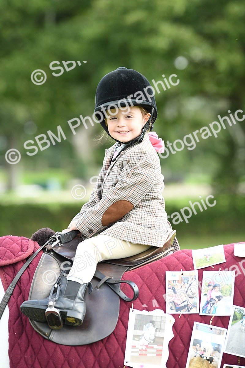 SBM_46712 - S12 - Family Horse & Pony