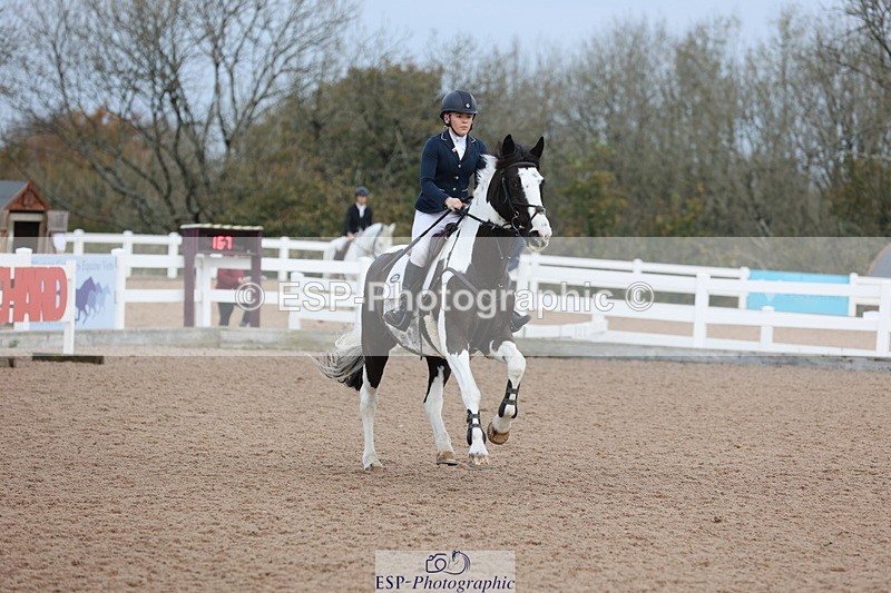 241101A-083739-00320 - FRI Cls 2 British Novice and 90cm Open