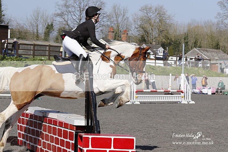 _EST0704 - Bourne Valley Riding Club Winter Showjumping 27/03/22