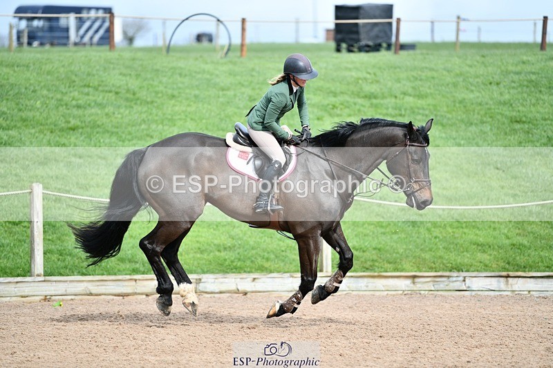 260313-131711-01766 - Cls 3 + 4 Snr Foxhunter and 1.20m Open