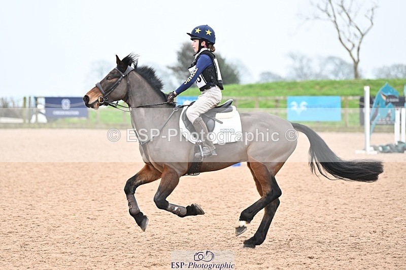 250118-113827-00763 - Cls 2 A&B 80cm 10.45 to 11.40