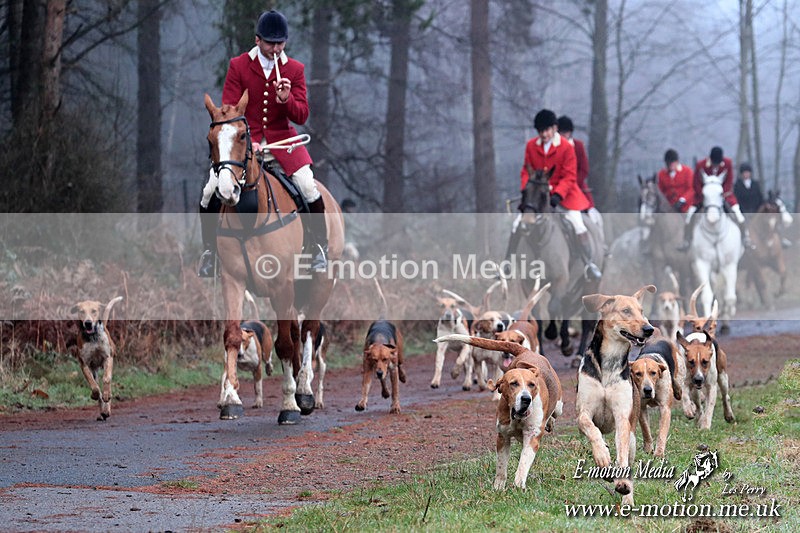 HUPY 261224 326a - Pytchley with Woodland Hunt Boxing Day Meet 26th December 2024